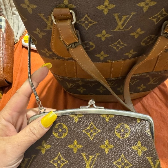 Louis Vuitton Brown Monogram Bucket Bag - Picture 2 of 13